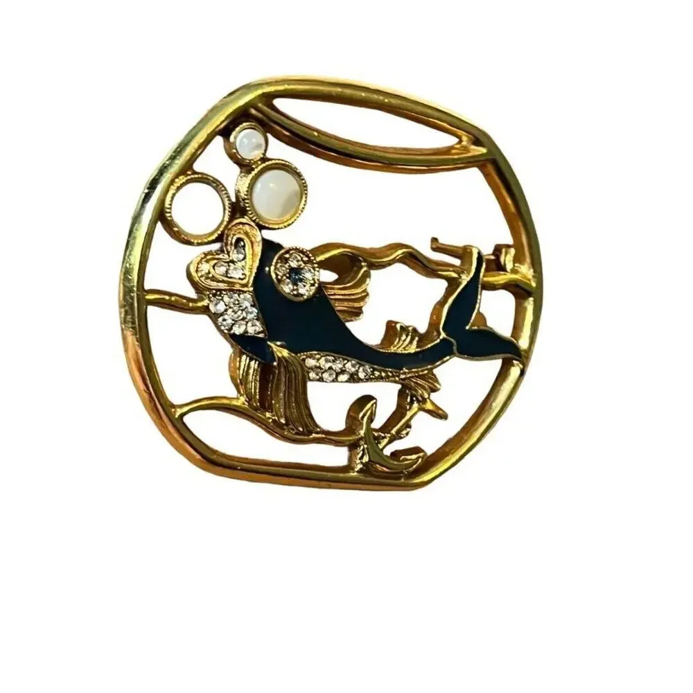 Fish Brooch In Bowl Faux Pearl Bubbles Goldtone 1.5